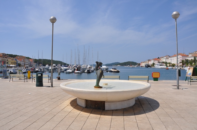 DSC_0422_losinj_island_mali_losinj_square_republic_of_croatia